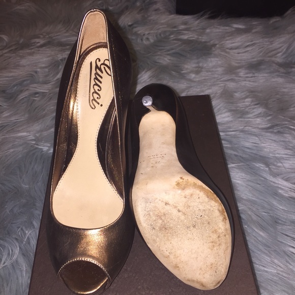 Gucci peeps toes heels 💯% Authentic Bronze Color - Picture 5 of 5